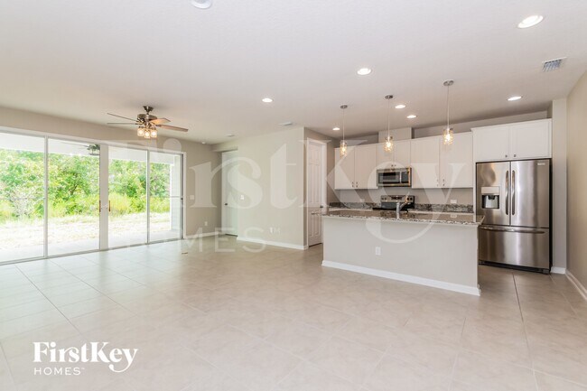 Photo - 95460 Woodbridge Pkwy