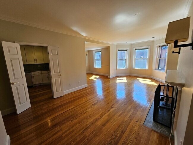 Photo - 182 Marlborough St Unidad 4