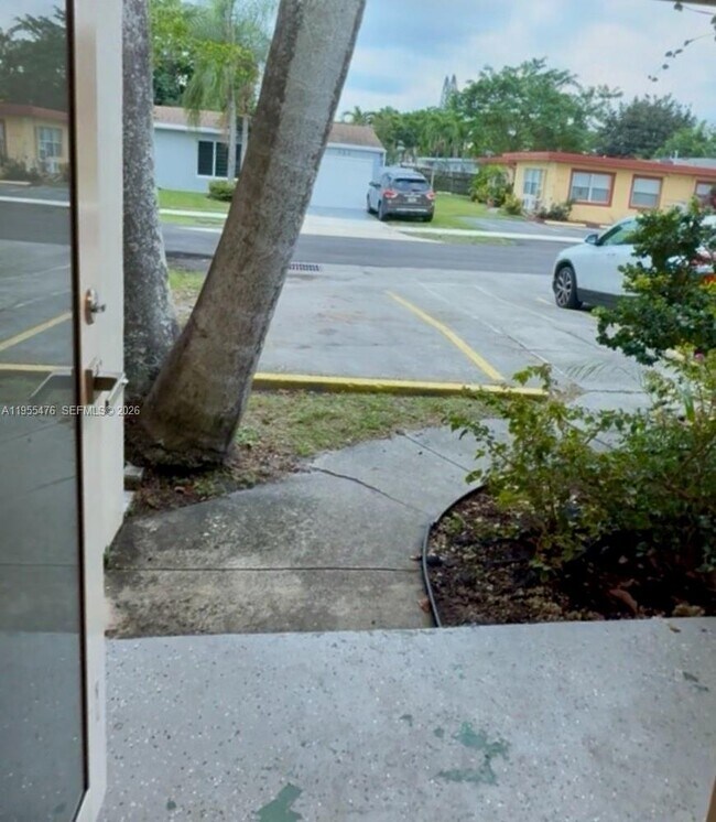 Photo - 905 NE 7th St Unit 0