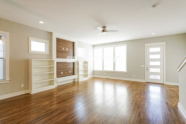 Photo - 563 Tulip Grove Rd