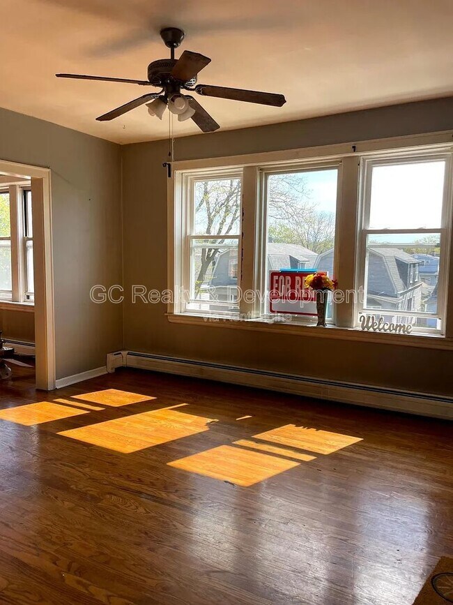 Photo - 6000 W Seminole St Unidad 2