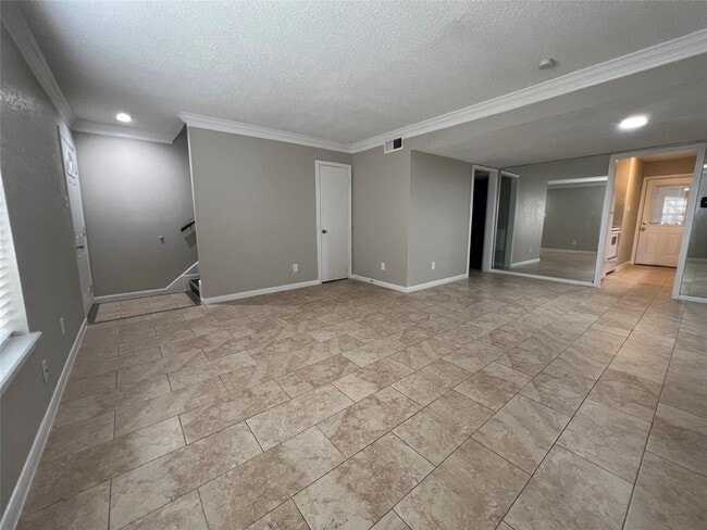 Photo - 10134 Emnora Ln