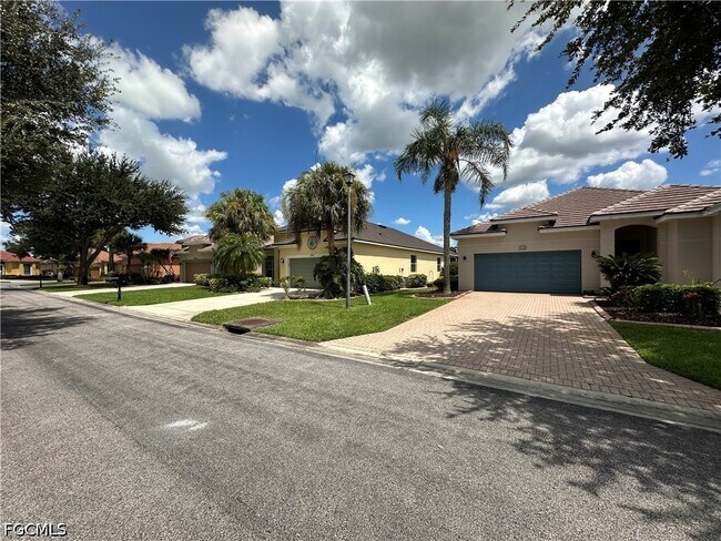 Photo - 2323 Bainmar Dr