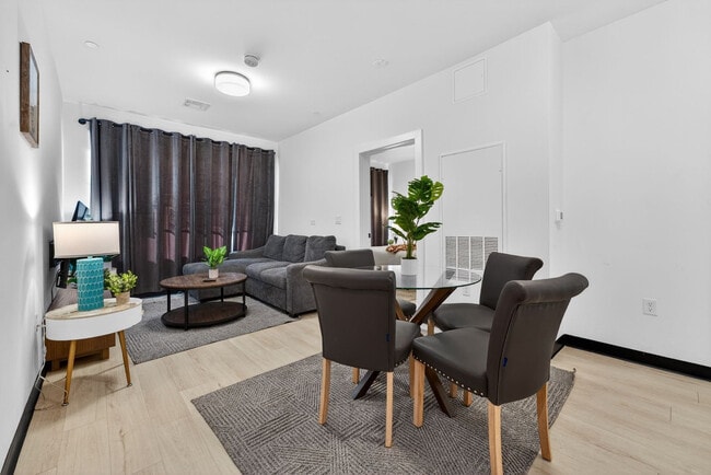 Photo - 600 Broadway-SI ID1240289P Unit SI ID1240289P