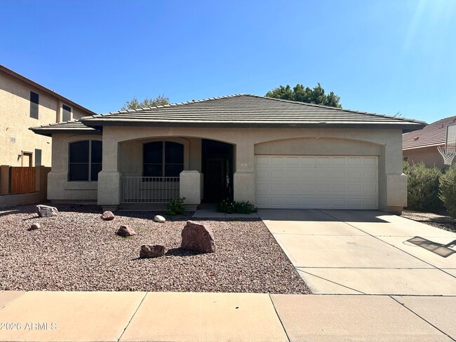 Building Photo - 3951 E San Pedro Ave