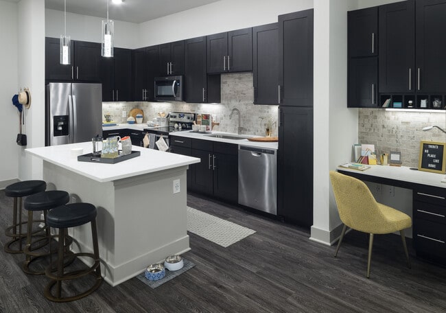 Jefferson Model Kitchen - Bexley Frisco Station Apartments