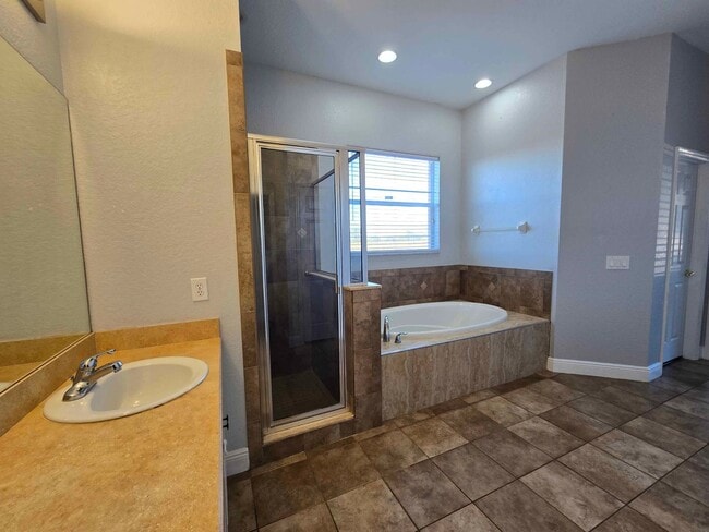 Photo - Beautiful 3-Bedroom Country Home with Lake View