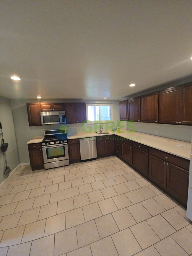 Photo - 119 E Sherman St Unit 1