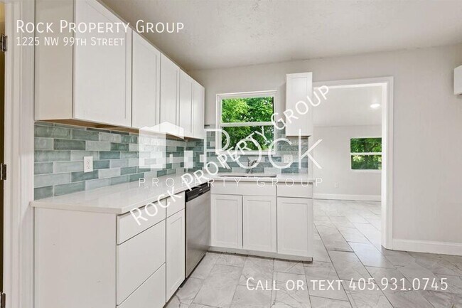 Photo - 1225 NW 99th St