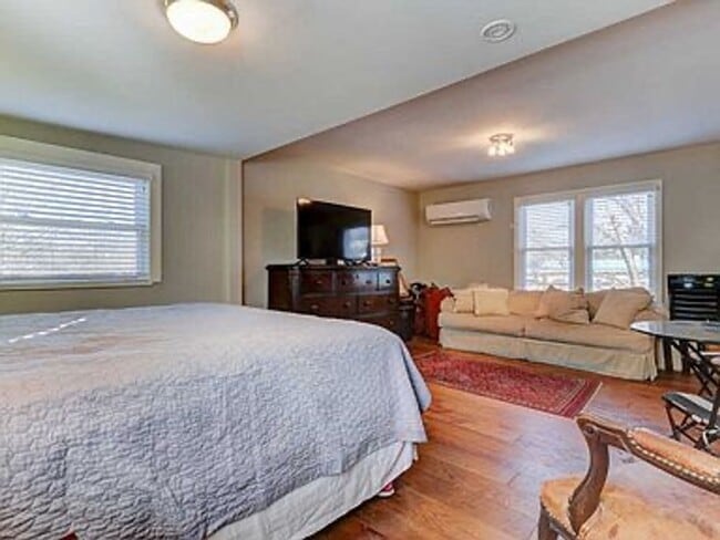 Photo - South Knox 3BR/2BA - TWO kitchens; great for roommates