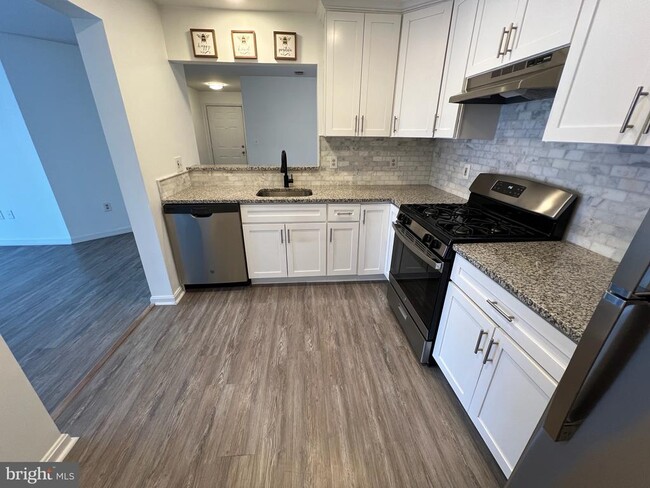 Building Photo - 15301 Diamond Cove Terrace Unit F