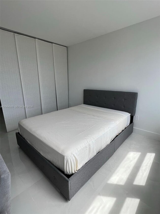 Photo - 2899 Collins Ave Unit 610