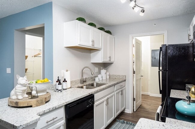Grandview Summit Apartments