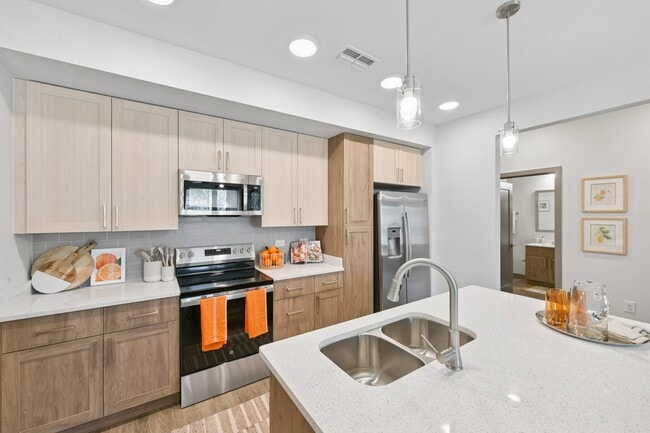 Photo - The Honeybell