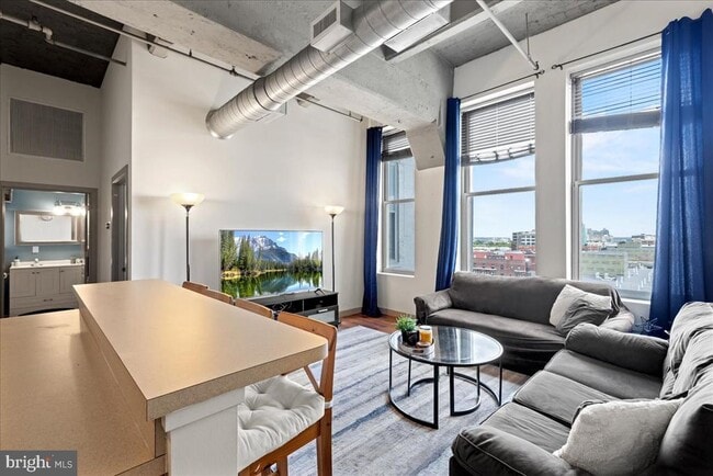 Photo - 511 N Broad St Unit 806