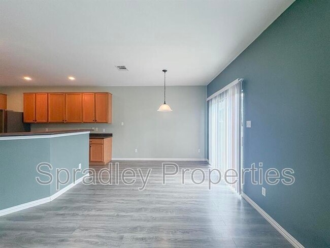 1047 Tumbleweed Trail