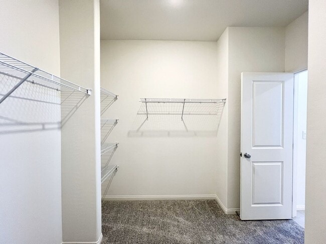 Photo - 1606 Rock Kestrel St