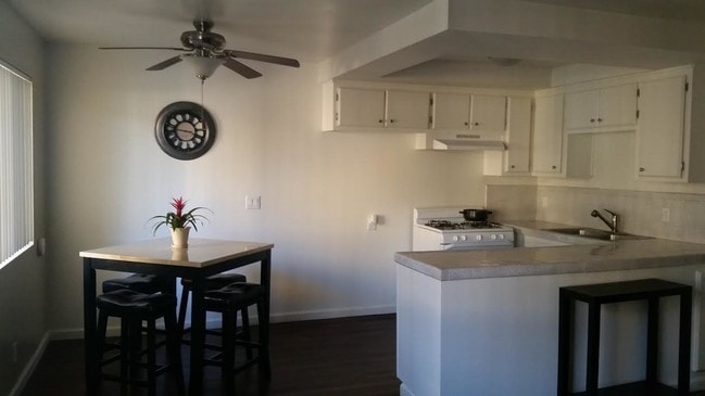 Photo - Lagoon Terrace Apartments