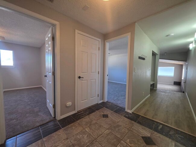 Photo - 7113 W Arrowhead Ave