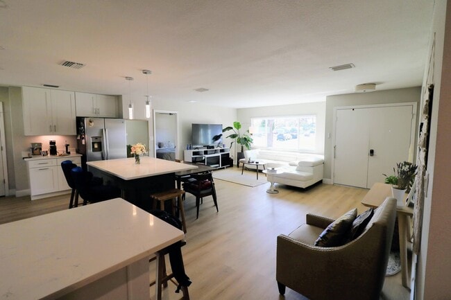 Photo - 5417 Ferrol Dr