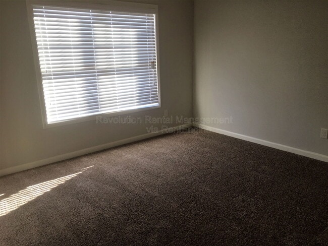 Photo - 823 Python Dr