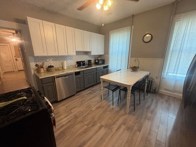 Building Photo - 21 Jaques St Unit 1 Rental