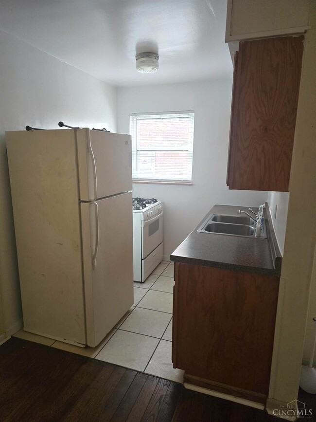 Photo - 4036 Homelawn Ave Unit 3