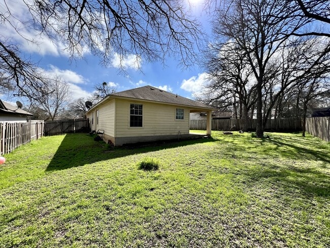 Photo - 108 N Mockingbird Cir