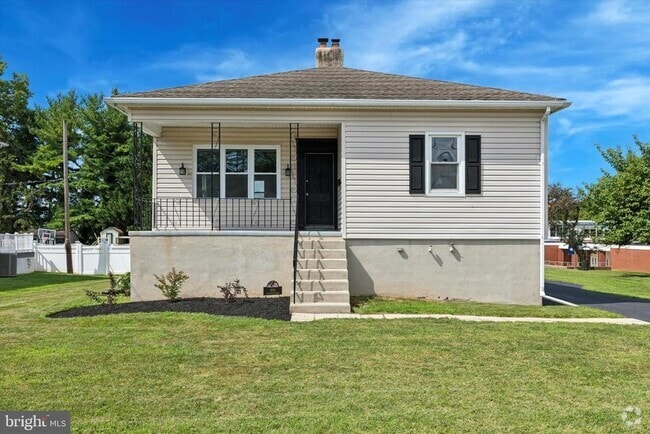Building Photo - 393 Allendale Rd Rental