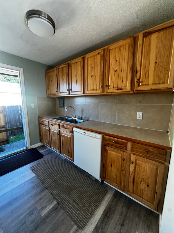 Photo - 122 S National Ave