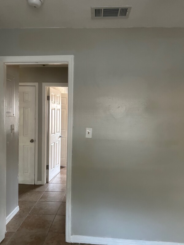 1026 Birchwood Ct