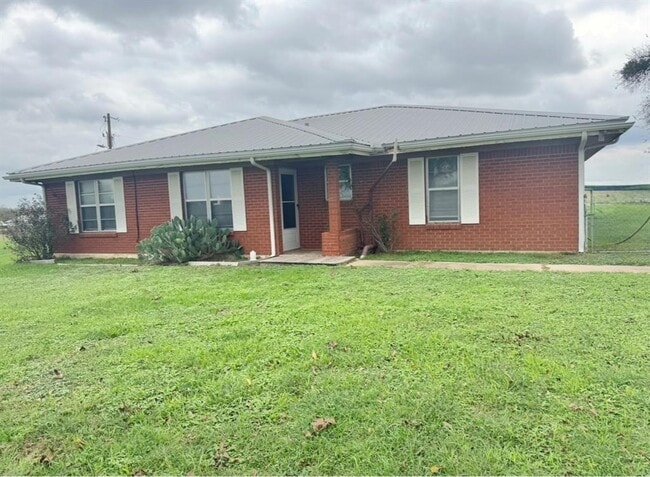 Building Photo - 110 Marek Rd