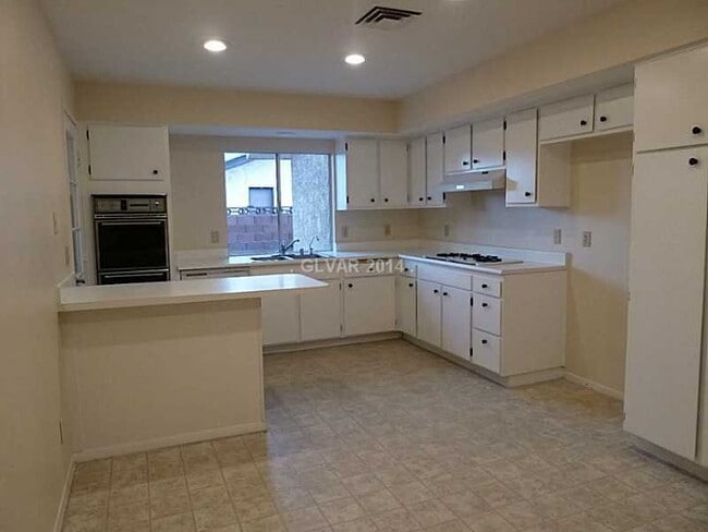 Photo - 650 Arrayo Way