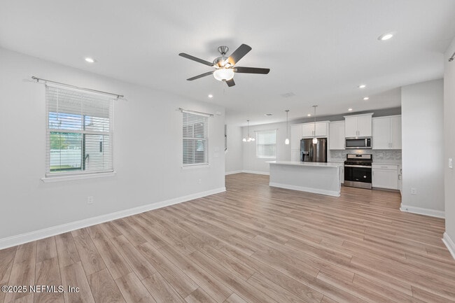 Photo - 117 Redbud Ln