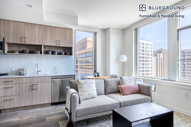 Building Photo - 400 Army Navy Dr Rental