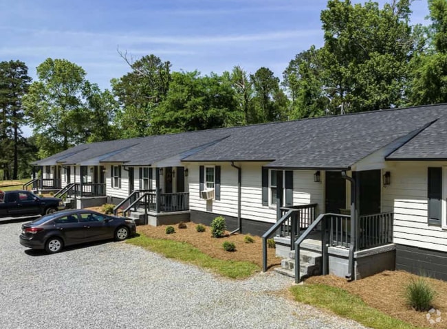 Building Photo - 111 Sinclair Marina Rd NE Rental