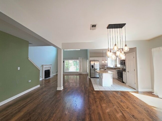 Photo - 1090 River Isle Dr