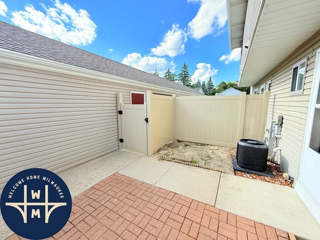 Photo - W163N11528 Windsor Ct Unit A