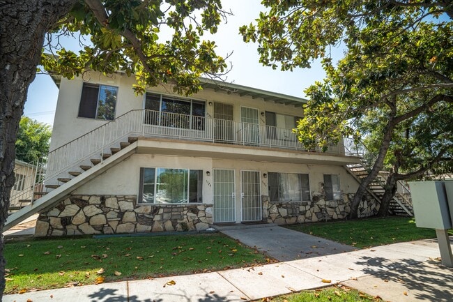 Building Photo - Hayland Apts