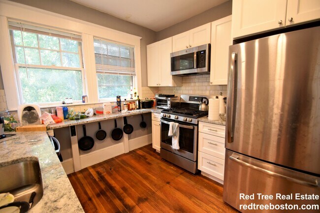 Photo - 235 Chestnut Hill Ave Unit 2