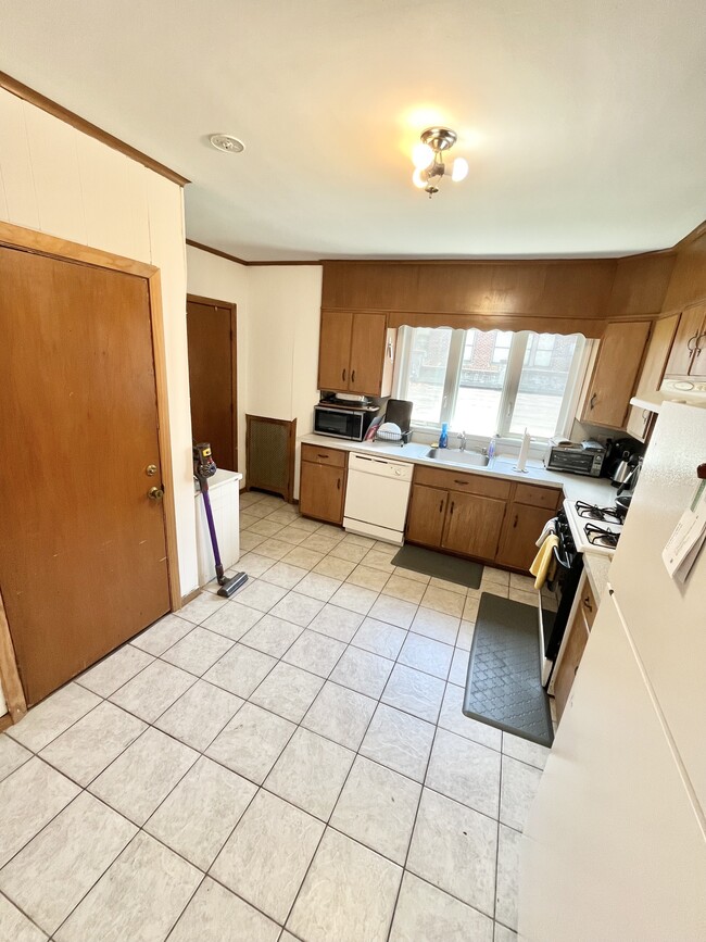 Photo - 292 Foster St Unit 2
