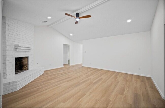 Photo - 10935 Silkwood Dr