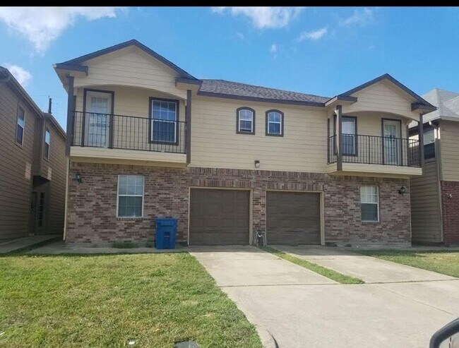Building Photo - 6439 Waldron Dr Rental