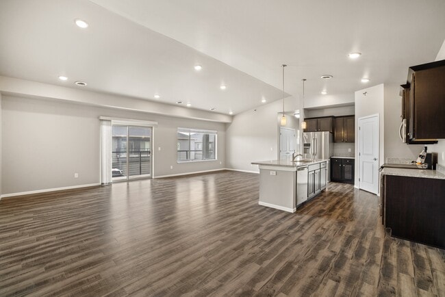 Photo - Shadow Crest - Luxury Townhomes