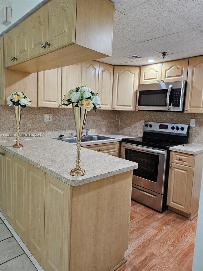 Photo - 10641 SW 108th Ave Unit 1H