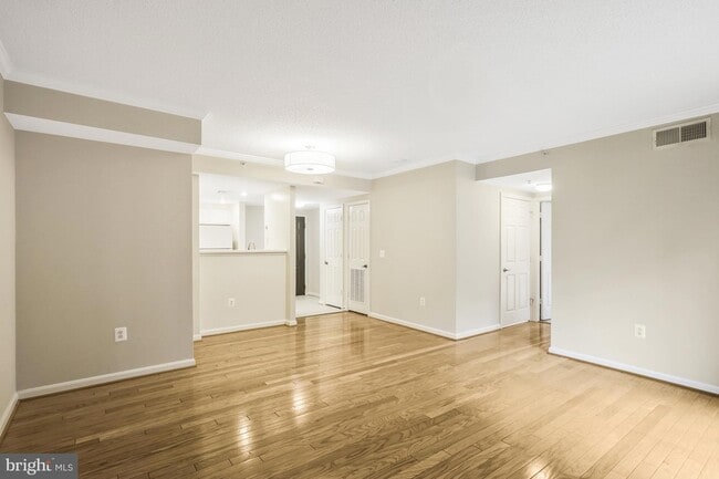Building Photo - 3830 9th St N Unit 108E