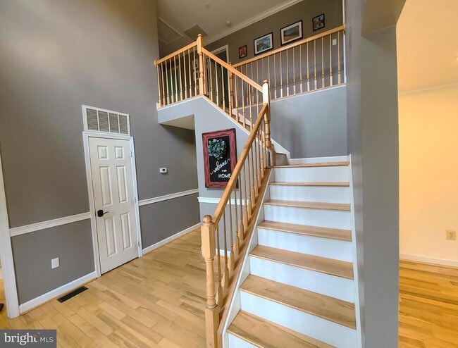 Building Photo - 18 Willow Glen Ct