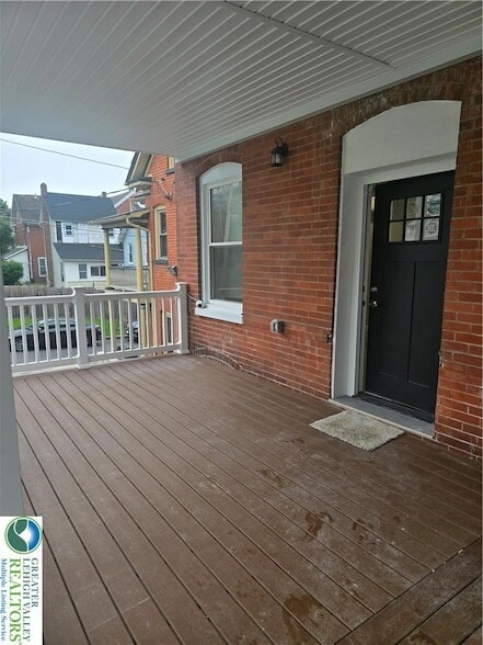139 S Main St Unit 2