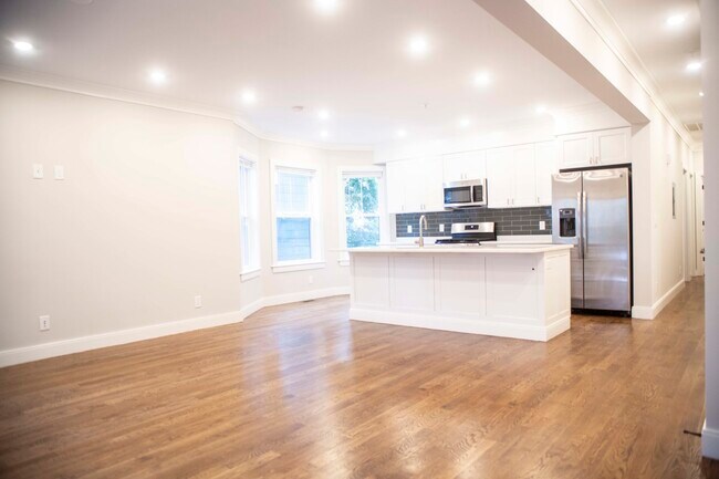 Photo - 53 Quint Ave Unidad #1