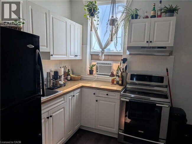 Photo - 259 Hughson St. N Unit 3
